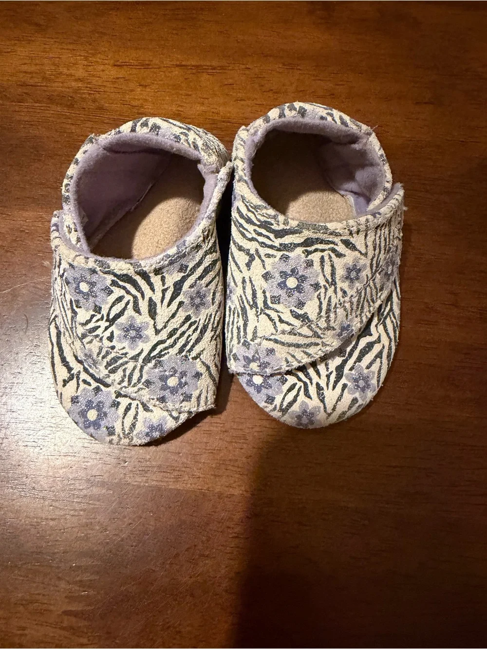 Stride Rite Baby Crib Shoes in Pink and Floral